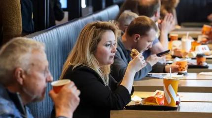 Ушли — и точка. «МакДоналдсу» фактически закрыто возвращение в Россию