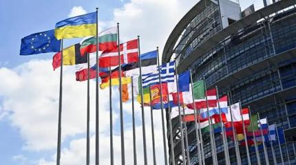 Через сколько лет поддержки Украины у Европы развяжется пупок