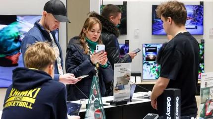 В цену на электронику заложена хорошая маржа. А если ее еще взвинтить?