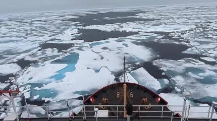 Reuters: КНР начала трансляцию прогнозов о ледовой обстановке на Севморпути