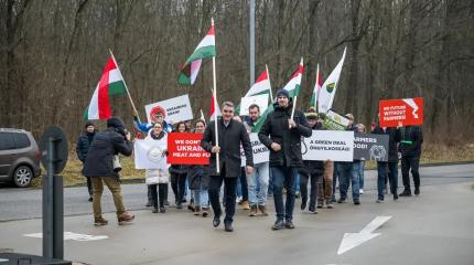Венгрия запускает всеевропейскую петицию против финансирования Украины