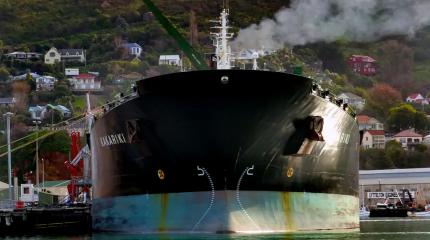 Новогодняя распродажа: цена российской нефти упала до 35 долларов