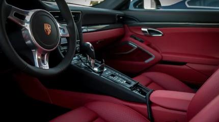 Немец никому не нужен: у Porsche обвал продаж пятнадцатилетнего уровня