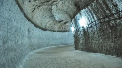 Украина, богатая залежами соли, вынуждена покупать её за границей