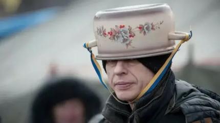 «Бодяжат газ!» – укро-политолог жалуется, что не может закипятить чайник