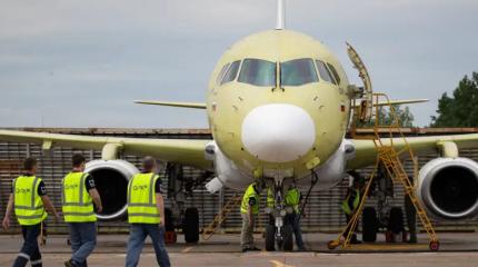 Финальные испытания суперлайнера: двигатели для SJ-100 показали мощь