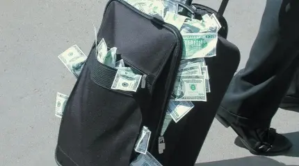 "Не верят в победу и вывозят миллиарды": элиты РФ готовят запасной аэродром