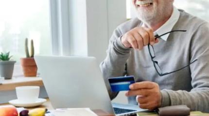Индексация возвращается: власти дважды поощрят работающих пенсионеров
