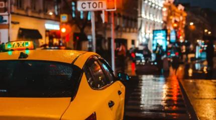 Неоправданная роскошь: россияне массово отказываются от личных авто