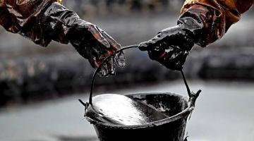 Поставки российской нефти в США резко увеличились