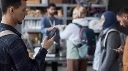 Большая зачистка: в Петербурге мигрантов гонят из торговых рядов