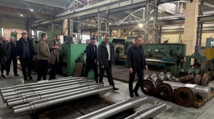 В восстановлении Донбасса задействованы 82 региона-шефа и 49 госкомпаний В восстановлении Донбасса задействованы 82 региона-шефа и 49 госкомпаний