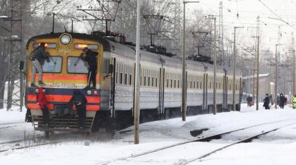 Латвия вынуждена закупать запчасти для своих же поездов в России