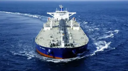 Новые супертанкеры сразу бросают на нефть: серый флот уводит суда
