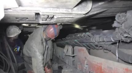 «Анжеромаш» представил общественности новый очистной комбайн К-1000А «Анжеромаш» представил общественности новый очистной комбайн К-1000А