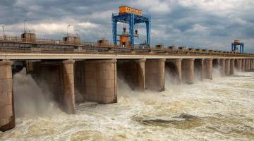 Из-за подрыва плотины Каховской ГЭС Крым опять лишится воды