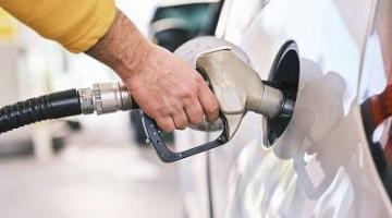 Рост цен на топливо в США ударил по работникам служб доставки и таксистам