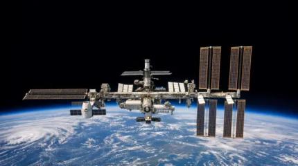 Космический чемодан без ручки: Россия и США делят умирающую МКС