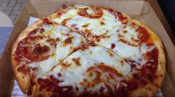Bloomberg: итальянцы не ели американскую пиццу – фирма из США разорилась