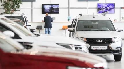Горячее дыхание кризиса — вслед за машинами стали распродавать автосалоны Горячее дыхание кризиса — вслед за машинами стали распродавать автосалоны