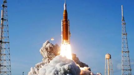 Американцы взяли в прицел Луну