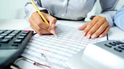 ИИ вытеснит людей из рутины: тысячи бухгалтеров могут стать безработными