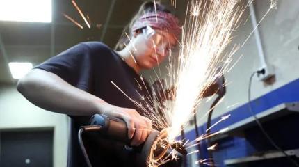 Женщинам дадут больше прав в выборе работы