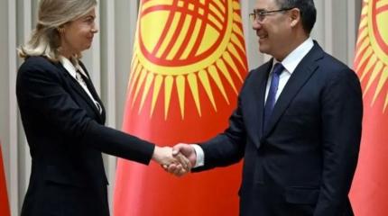 Решать водный вопрос в ЦА можно только сообща, но не с Ротшильдами