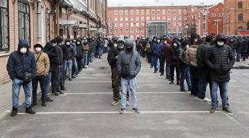 В России ввели новые ограничения для трудовых мигрантов