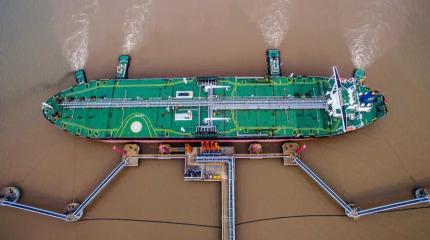 Нефтяная блокада: СМИ рассказали о заторе загруженных судов вблизи Индии Нефтяная блокада: СМИ рассказали о заторе загруженных судов вблизи Индии