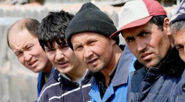 Трудовым мигрантам заплатят пенсию в России: разбираем нюансы Соглашения