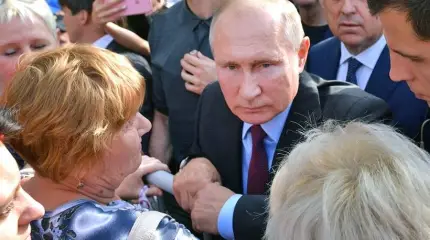 «При коммунистах жили лучше»: британцы о заработке россиян