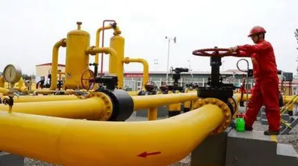 Борьба за хранилища: «Газпром» теряет Китай, но тянет туда трубы
