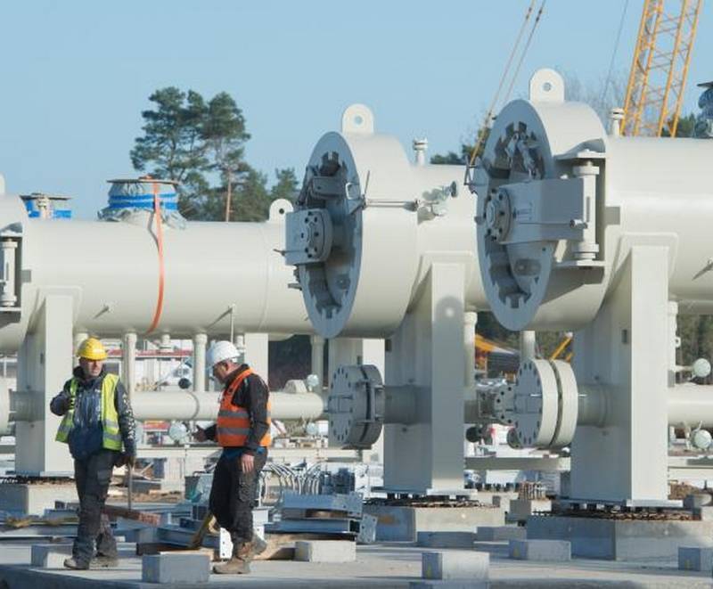 Доллары за пустые трубы: старые транзитные договора тянут Газпром «на дно»
