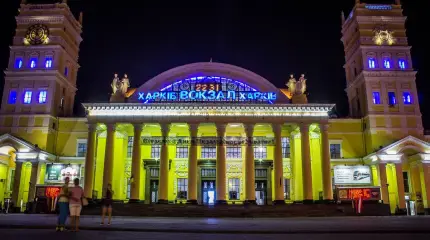 Зеленский: Было бы очень круто сдать все украинские вокзалы в концессию