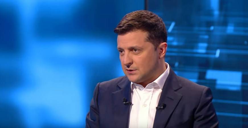 Прятал деньги от Януковича: Зеленский объяснил наличие у него офшоров