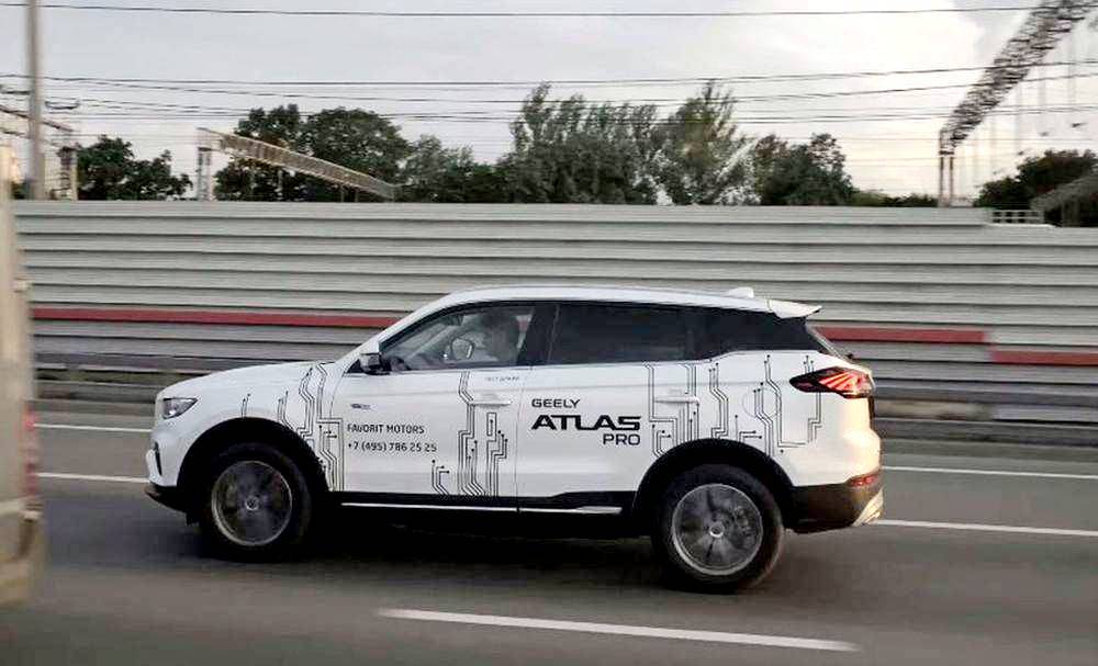 Автодилеры из КНР захватывают авторынок РФ