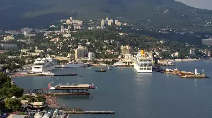 Ялтинский морпорт отдан в АО. Тут будет игорная зона