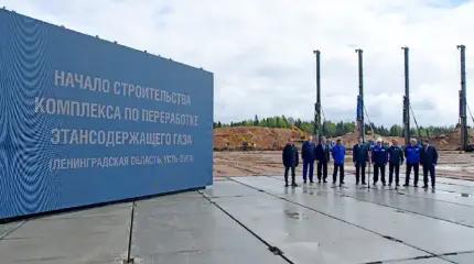 Утечка аммиака произошла в порту Усть-Луга: власти держат ситуацию под контролем