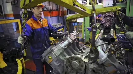 Российские заводы переходят на 4-дневку или останавливаются