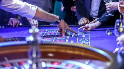 Налог на «выпить и сыграть»: Акциз или госмонополия?