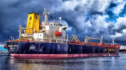 План перевыполнен: санкции позволили РФ побить свой рекорд продаж нефти в Индию