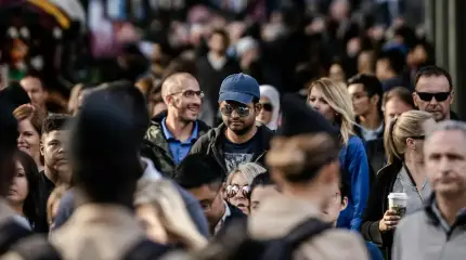 Жители западных стран покидают родину в рекордных количествах
