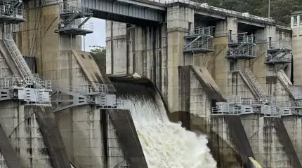 Китай невероятными темпами роет новые водохранилища: в чем причина