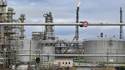 Запад пытается залатать дыры новой порцией нефтяных и дизельных резервов