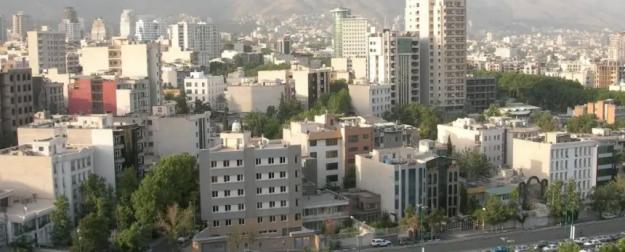 Валюта Ирана «превратилась в пепел» на фоне экономического падения