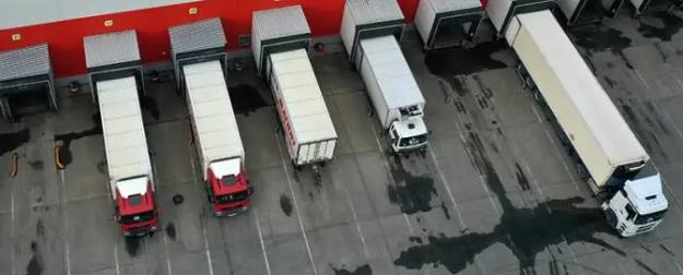 Магазины — производителям: «Продукты теперь привозите сами»