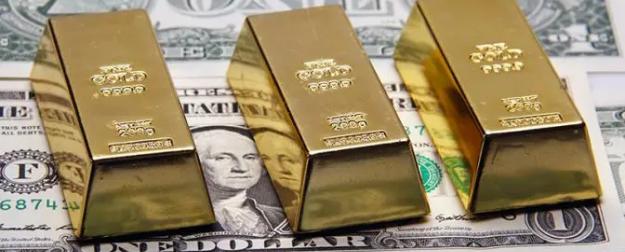 Трамп дрогнул, доллар устоял — реальные причины взлета и обвала золота