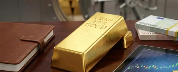 Цена золота обновила рекорд $4700: стоит ли покупать драгметалл сейчас