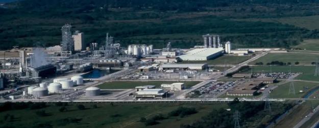 Инфраструктура под угрозой: в ЕС черпнули со дна газовых хранилищ